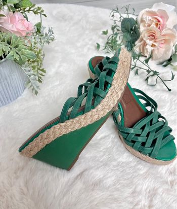 sandales plate forme ouvertes , mules compensées brésilienne