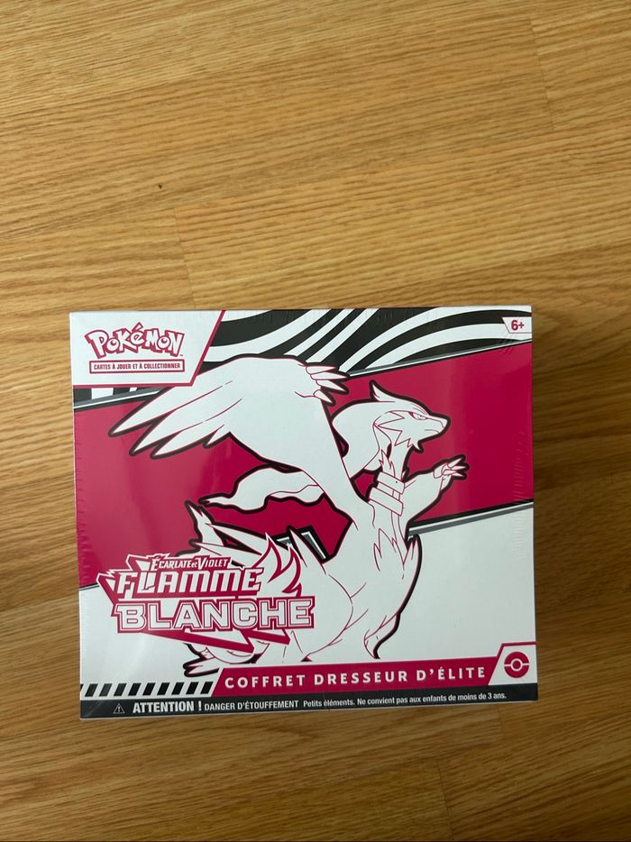Pokemon ETB Flamme Blanche EV10.5