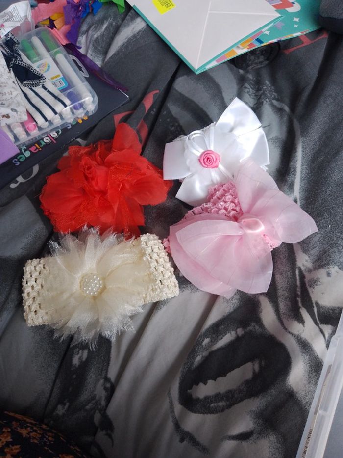 Lot de 4 bandeaux nouveaux nee