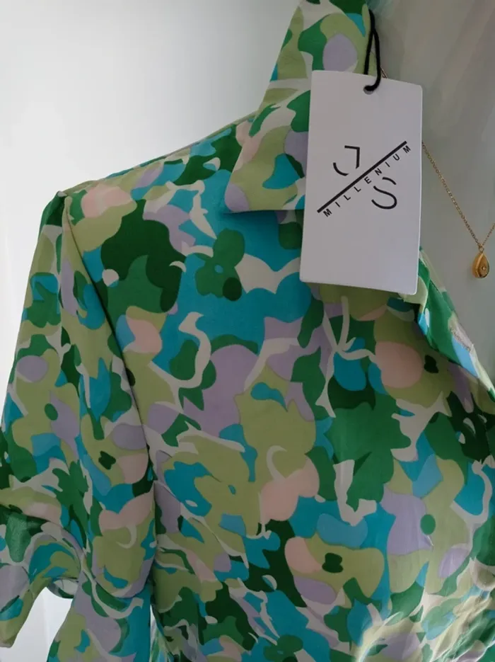 Magnifique robe chemise imprimé fantaisie vert et blanc neuf avec étiquette T.S JS Millenium - photo numéro 4