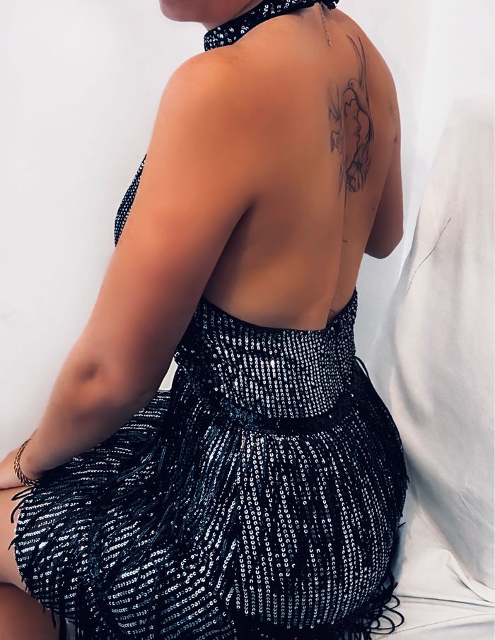 Robe noire à strass - photo numéro 2