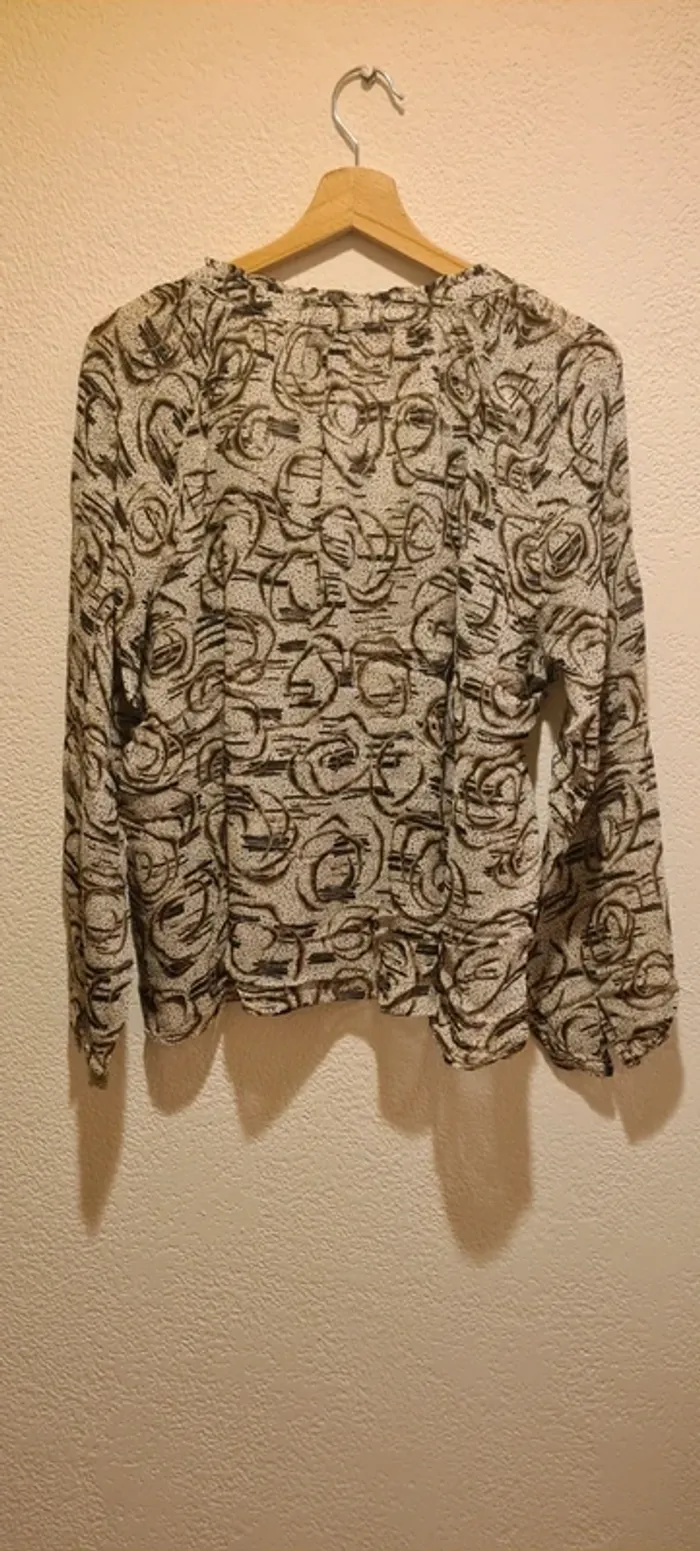 Blouse beige à motifs IKKS - photo numéro 6