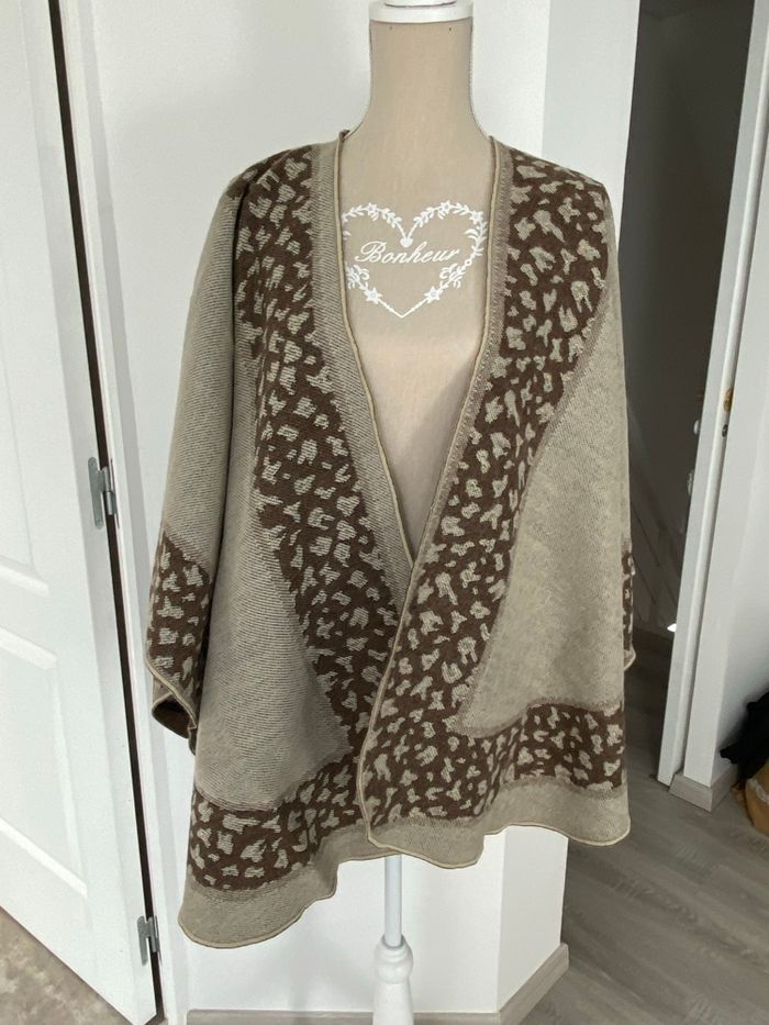 Écharpe châle beige et marron - photo numéro 3