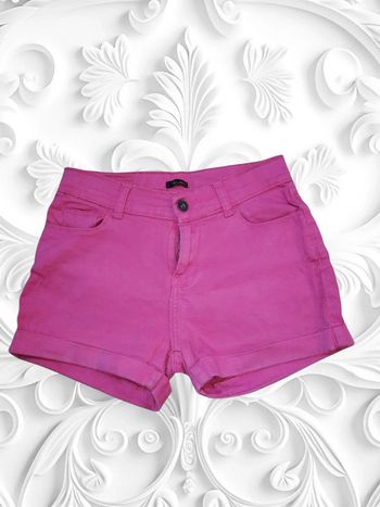 Short fille