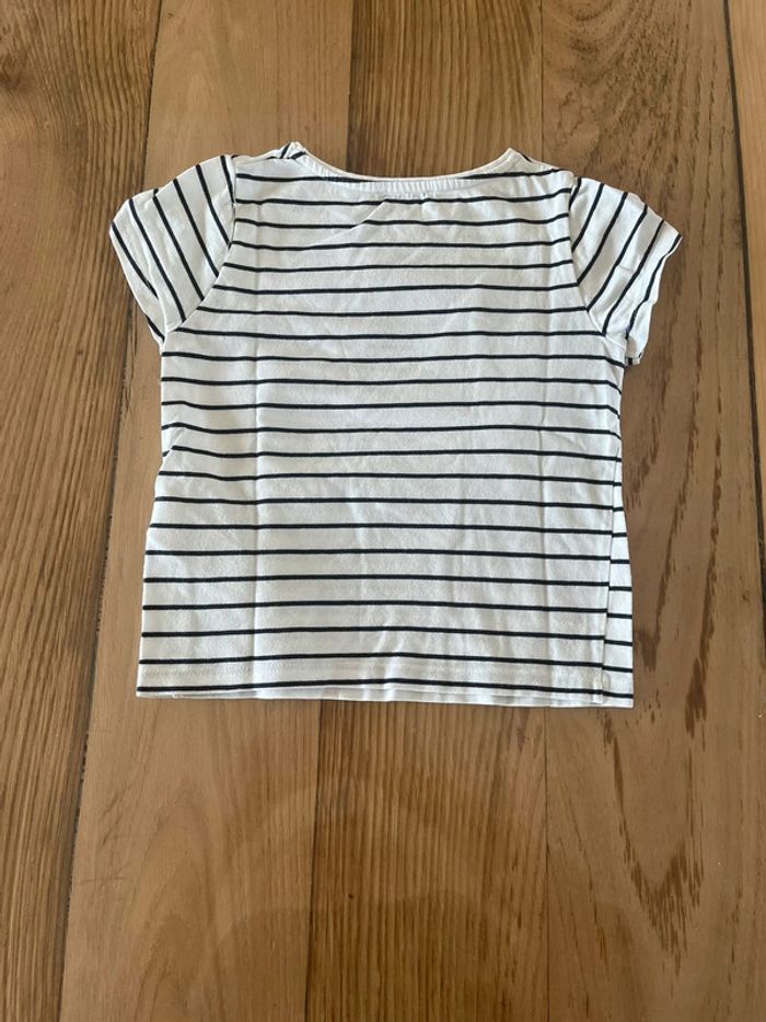 🤍💙 Tee-shirt blanc à rayures bleues – 24 mois – Okaïdi - photo numéro 2