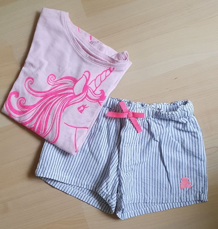 Ensemble tee-shirt rose motif Licorne et mini-short à rayures (3 ans) / Marques diverses - photo numéro 2