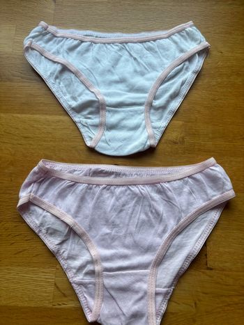 Lot 2 culottes fille 4/5 ans neuves