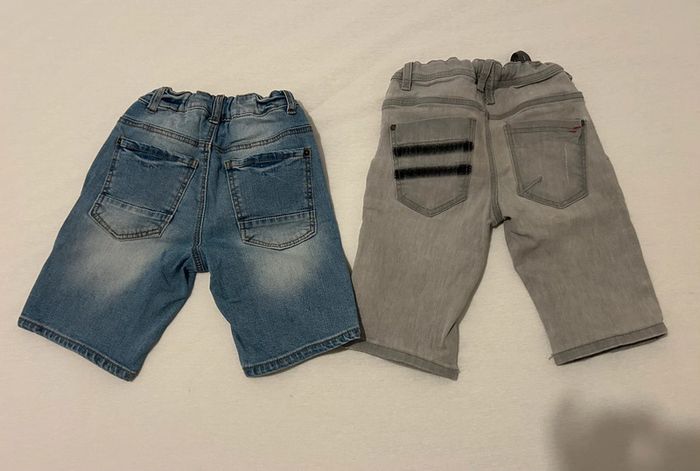 Lot 2 shorts jeans 7 ans - photo numéro 2