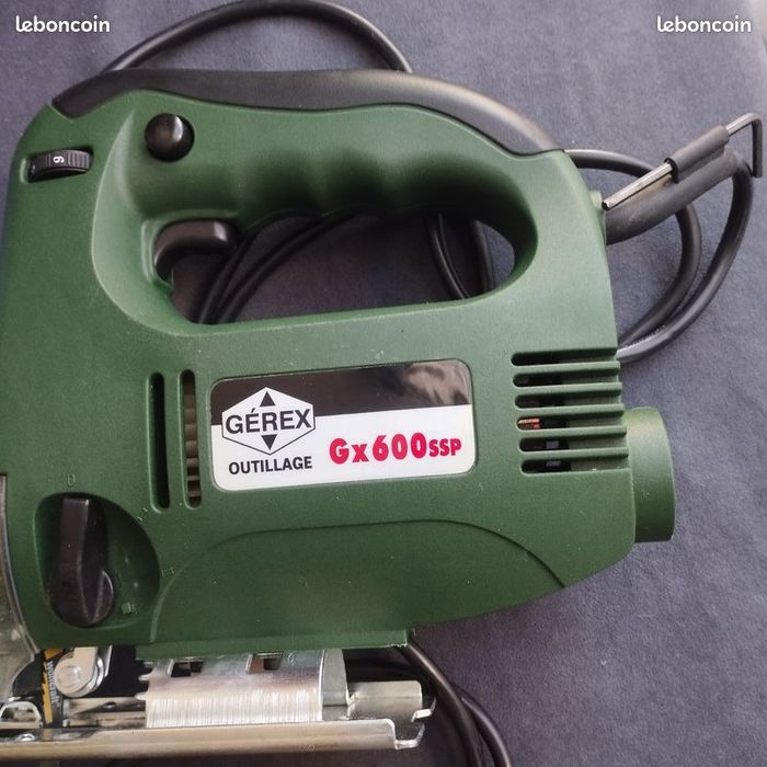 Scie sauteuse pendulaire 600W - photo numéro 5