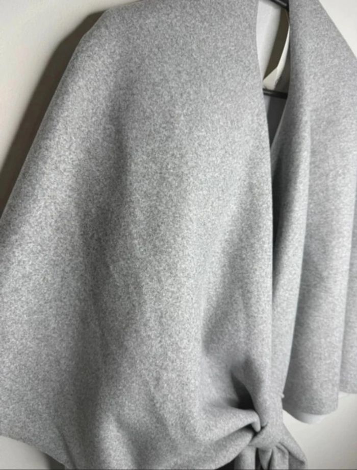 🩶 Magnifique Pancho gris / New Collection - T/U 🩶 - photo numéro 2