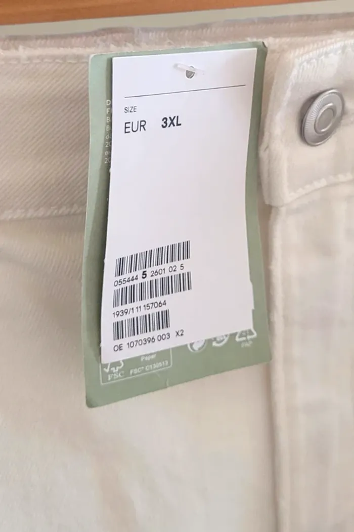 Short H&M Taille 62 - photo numéro 2