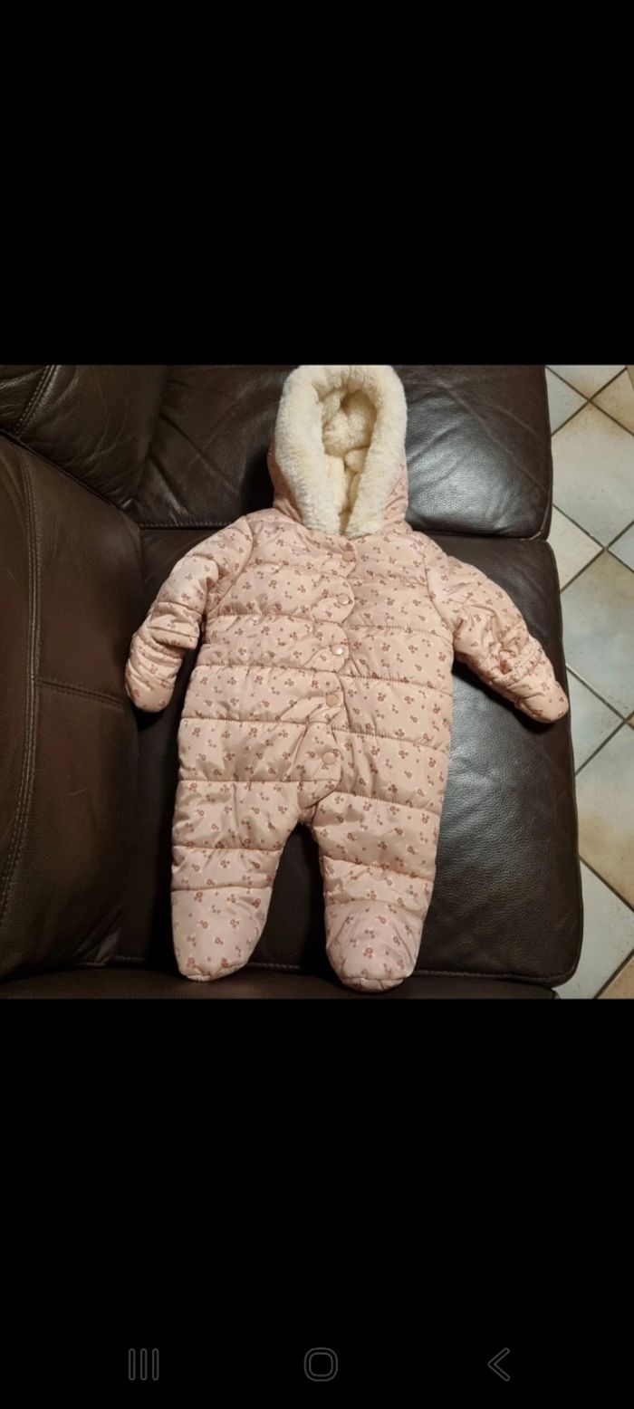 combinaison chaude fille taille 3 mois
