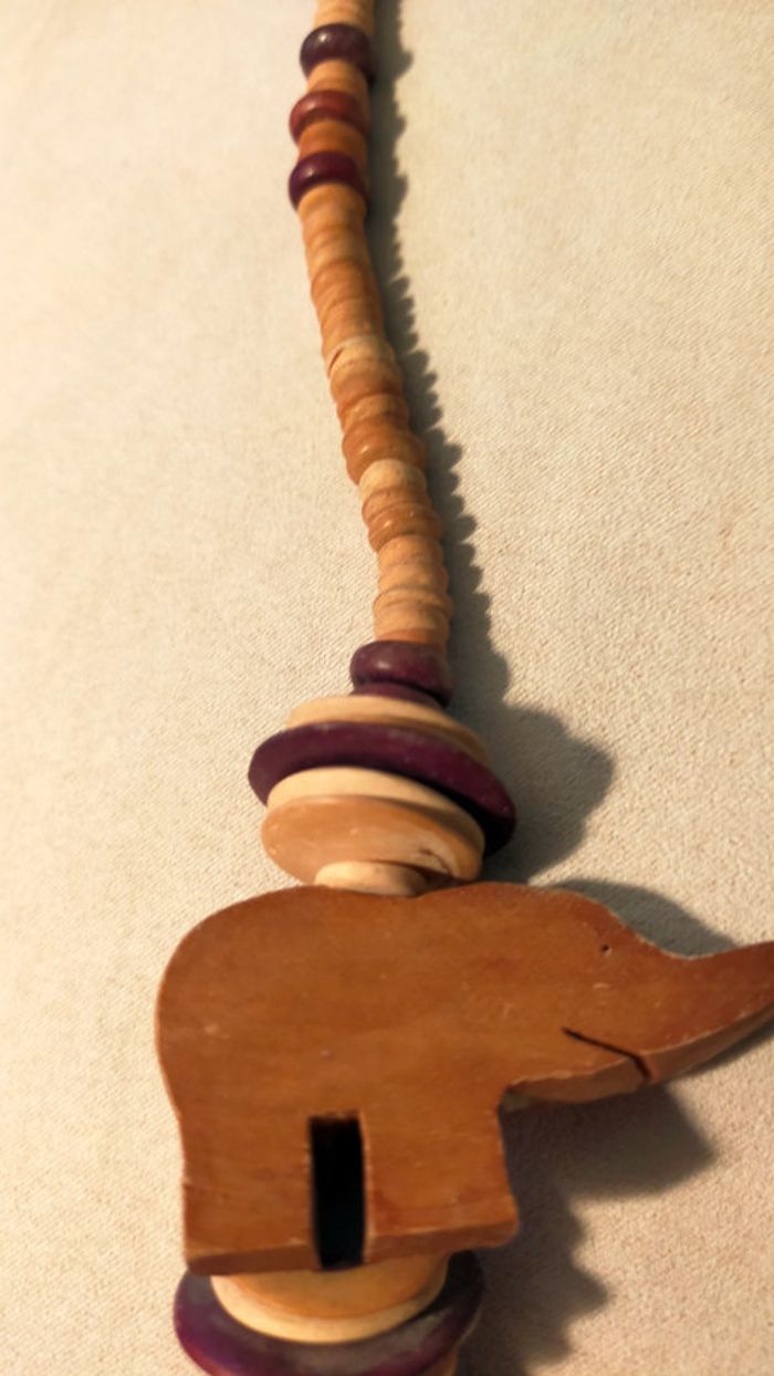 Collier vintage bois & nacre - Éléphants sculptés - Collection Terres d’Ailleurs - photo numéro 8