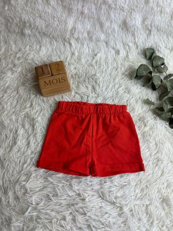 Short rouge orchestra taille 12 mois