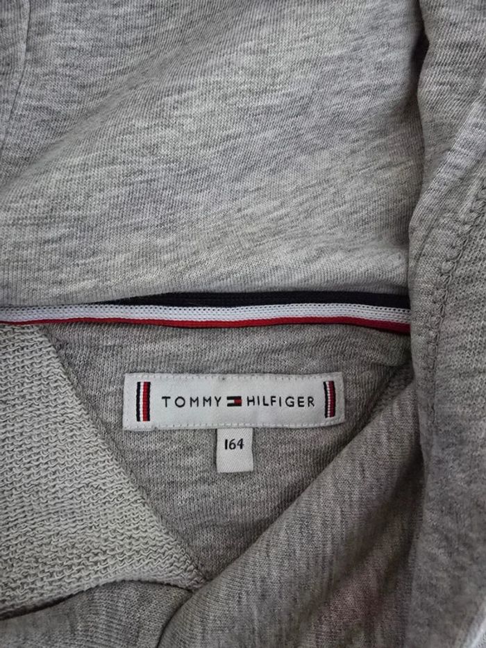 Sweat gris à capuche tommy hilfiger - photo numéro 5