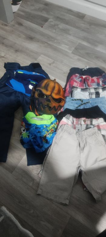 Lot de vêtements garçon 4 ans