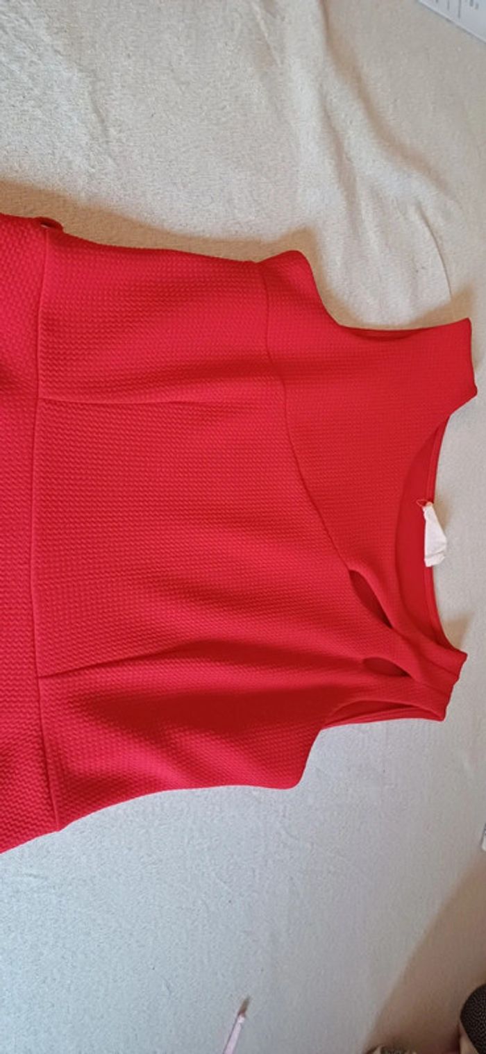 Robe cérémonie rouge - photo numéro 2