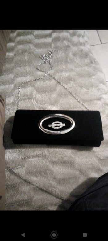 Pochette de soirée en velours noire et strass neuve