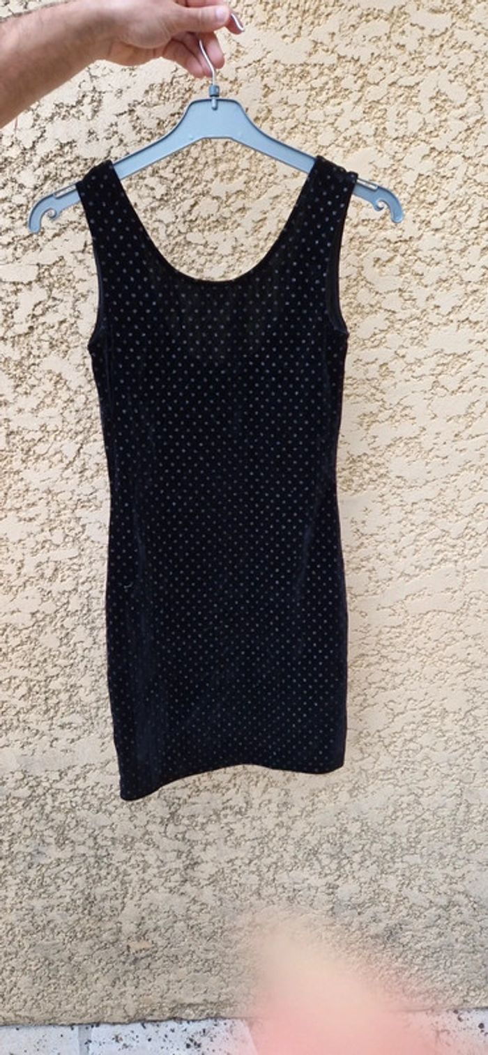 Robe de soirée à paillettes - photo numéro 2