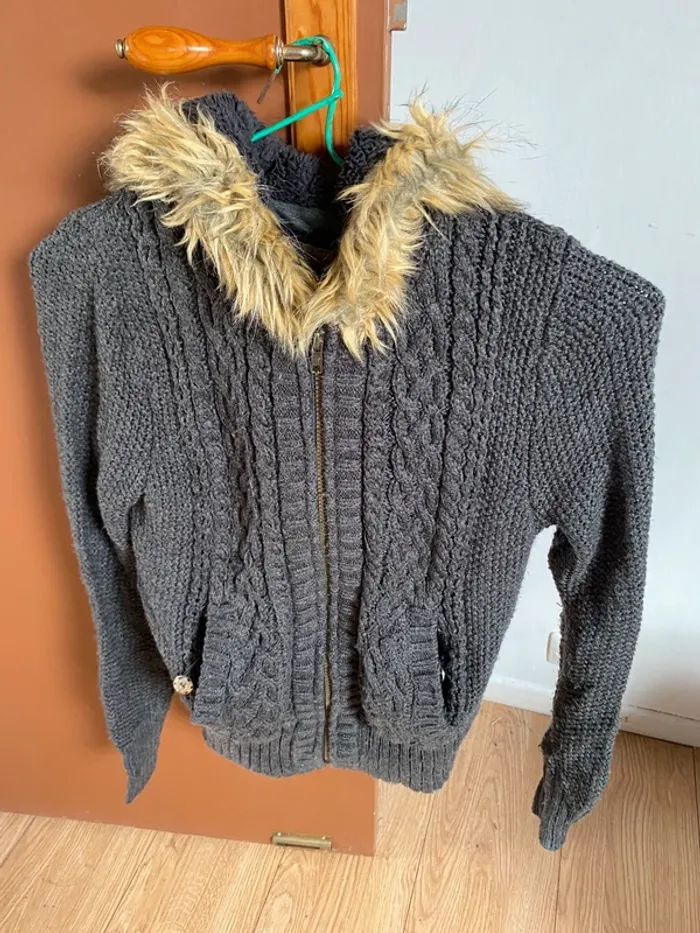 Gilet hiver à capuche Jennyfer taille M gris foncé