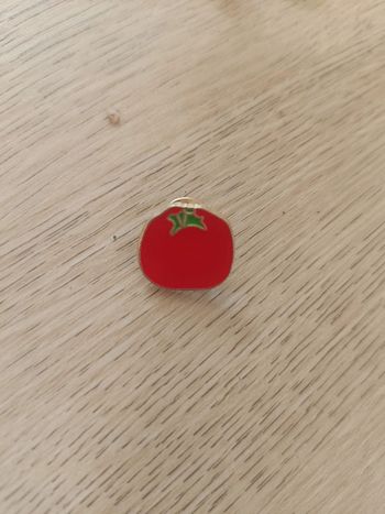 Pin's tomate