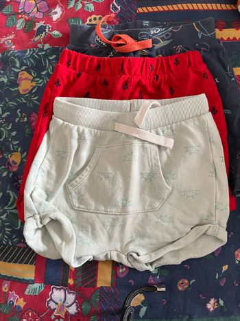 Lots shorts 9 mois