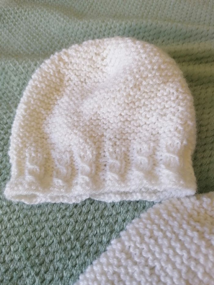 Cocon d emmaillotage naissance avec bonnet fait mains - photo numéro 3
