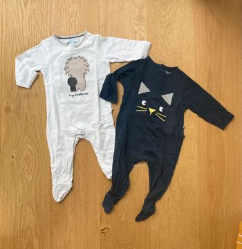 Lot 2 pyjamas