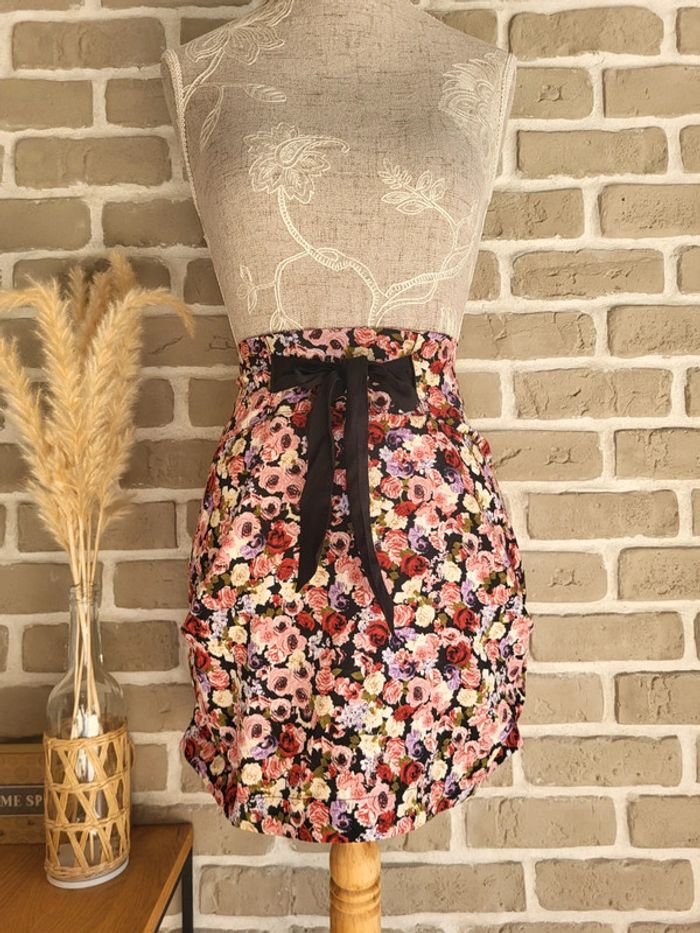 Belle jupe fleuri ruban noué Cache Cache - Rétro romantique
