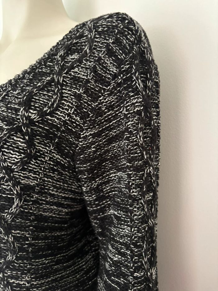 🌺Pull long en maille noir et blanc Taille L/40🌺 - photo numéro 4