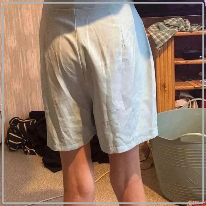 Short  taille  36 - photo numéro 2