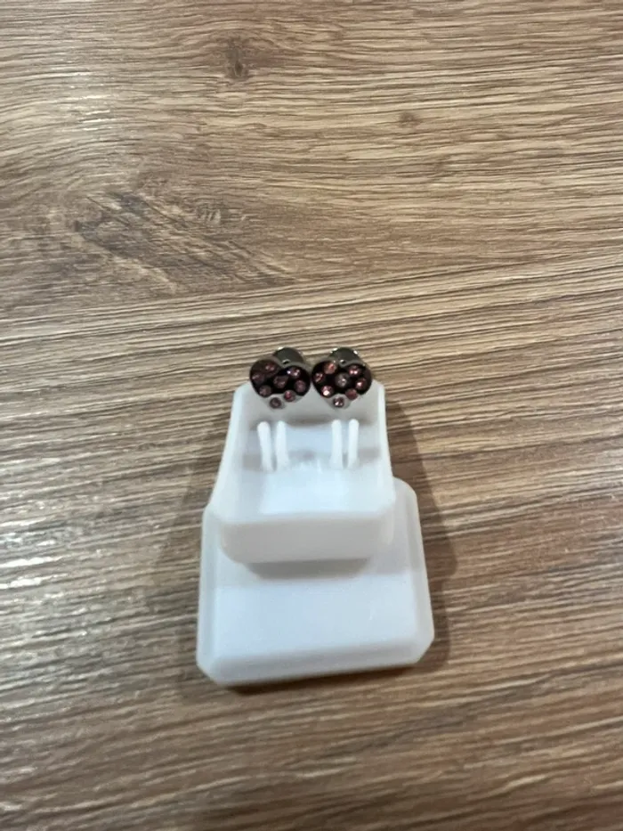 Paire de boucles d’oreilles neuve fille médicale acier inoxydable argent cœur diamant - photo numéro 2