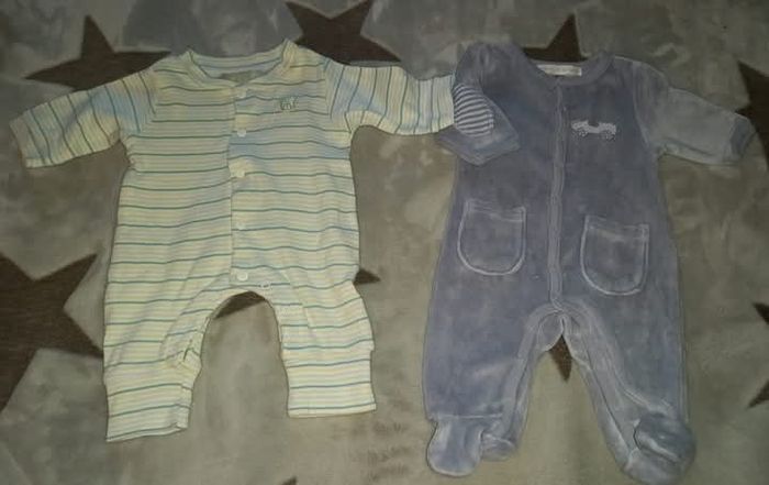 Lot vêtements naissance 
Bon état voir très bon 
Diverses marques - photo numéro 2