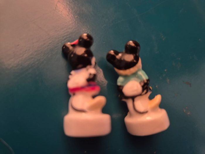 Lot de 2 fèves minnie (Paris et Vienne) - photo numéro 2