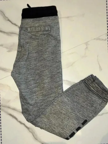 Jogging H&M gris 10 ans