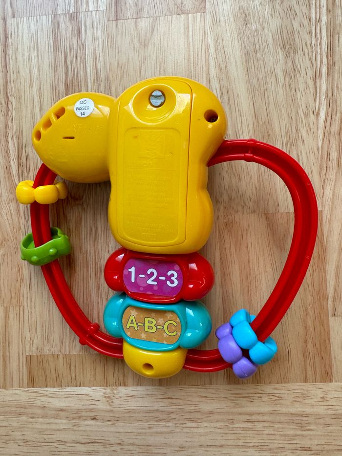 Hochet ptite Chenille vTech - photo numéro 2