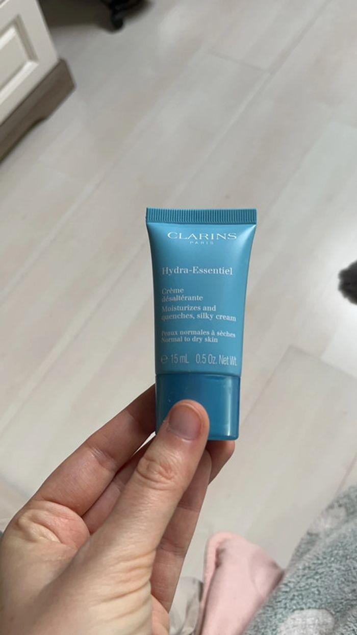Clarins hydra essentiel