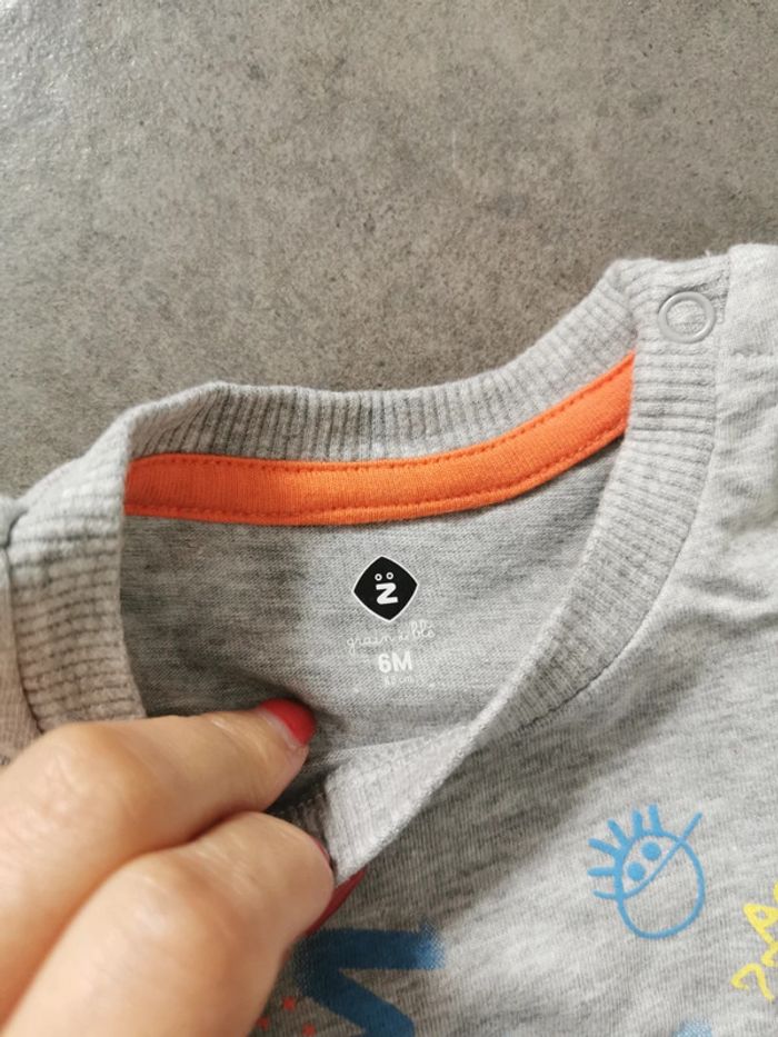 Tee-shirt neuf 6 mois - photo numéro 2