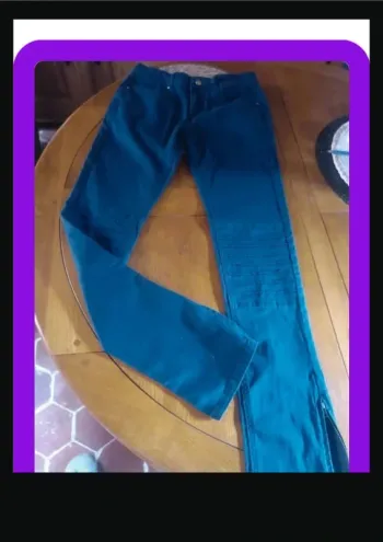 Pantalon taille 38 état neuf