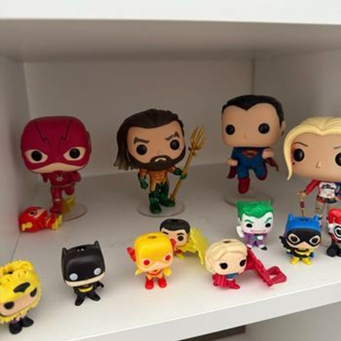 Lot de 8 figurines DC - photo numéro 3