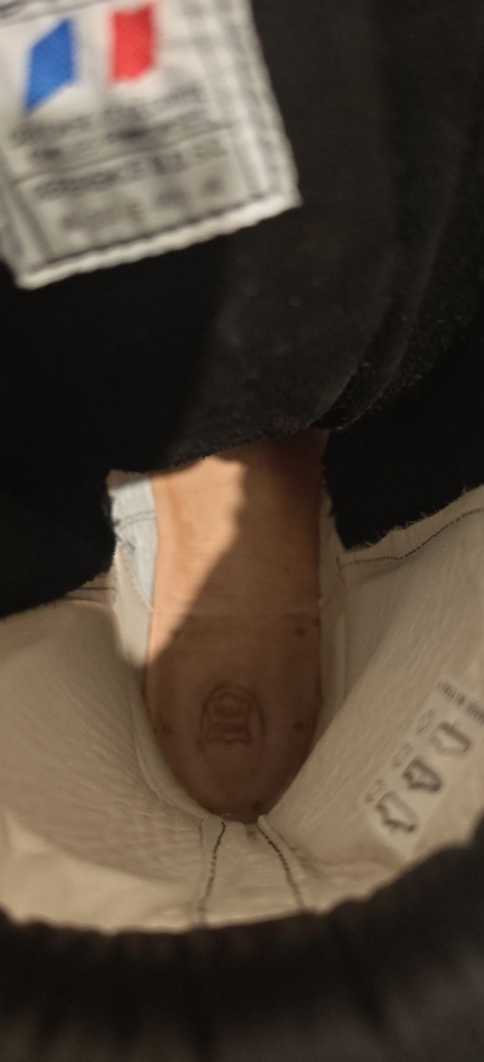 chaussures rangers neuves - photo numéro 5