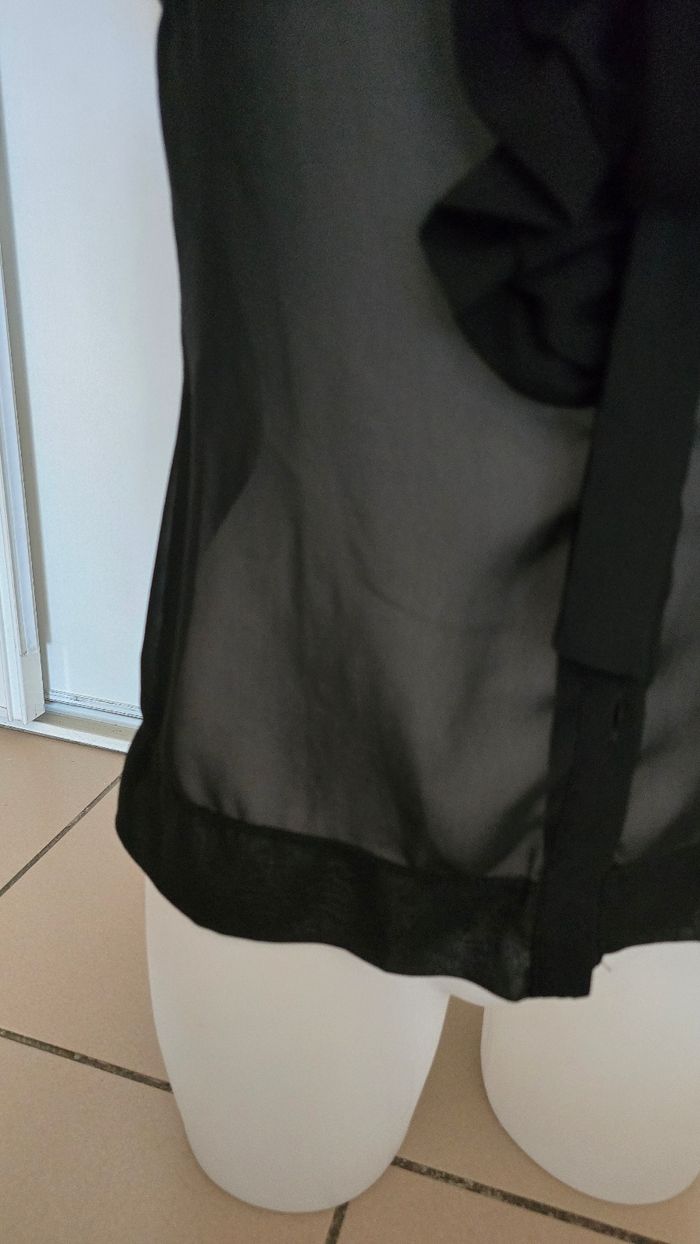 Chemise noire h&m taille 36 - photo numéro 4