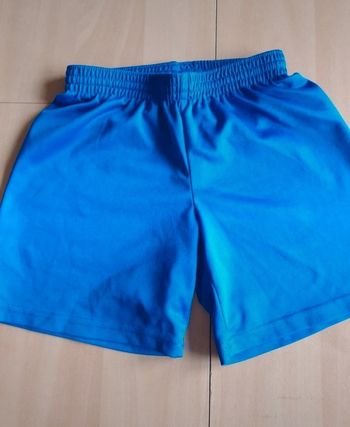 Short garçon 7/8 ans
