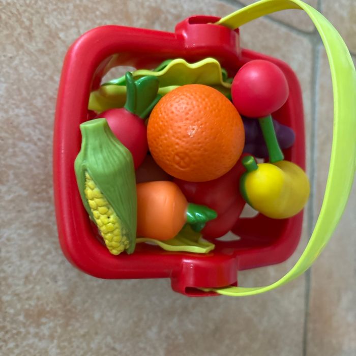 Fruits en caoutchouc souple - photo numéro 2