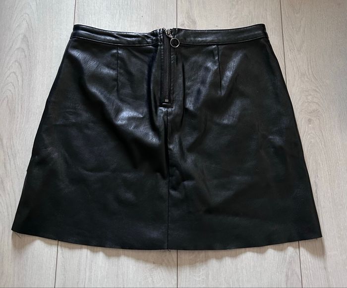 Jupe simili cuir - photo numéro 2
