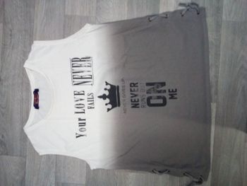 T-shirt femme T.38 neuf