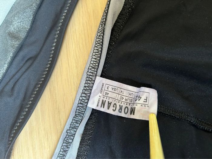 Maillot de bain 2 pièces bandeau noir et argenté - photo numéro 9