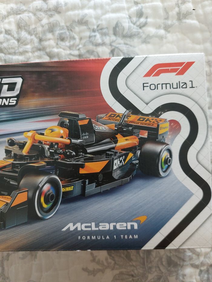 Lego Formule 1 McLaren 269 pièces neuf - photo numéro 3