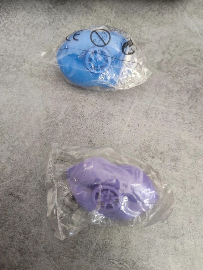 🌺 lot de 2 sifflets en forme de lèvres / bouche