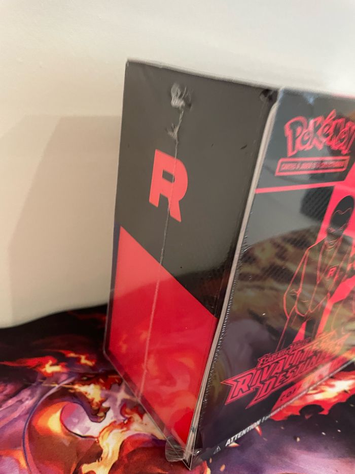 Coffret Pokémon ETB 10 avec défaut - photo numéro 2